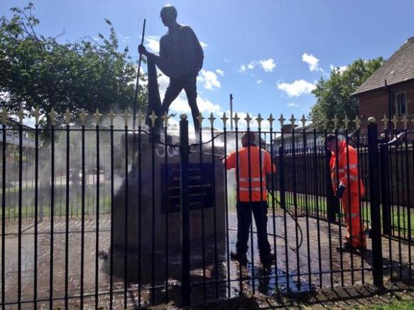 The statute of Mahatma Gandhi in Leicester